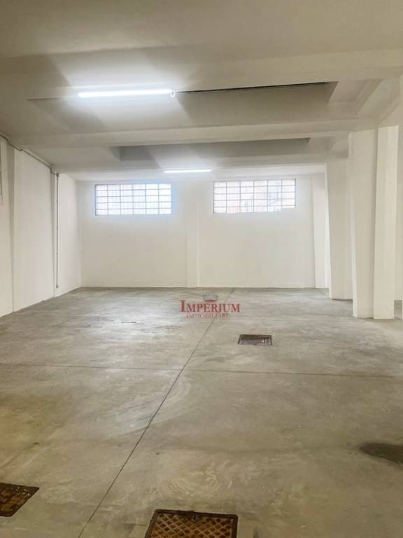 negozio in affitto a Sesto San Giovanni in zona Rondinella