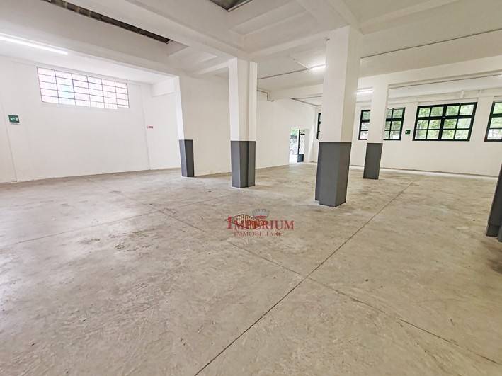 negozio in affitto a Sesto San Giovanni in zona Rondinella