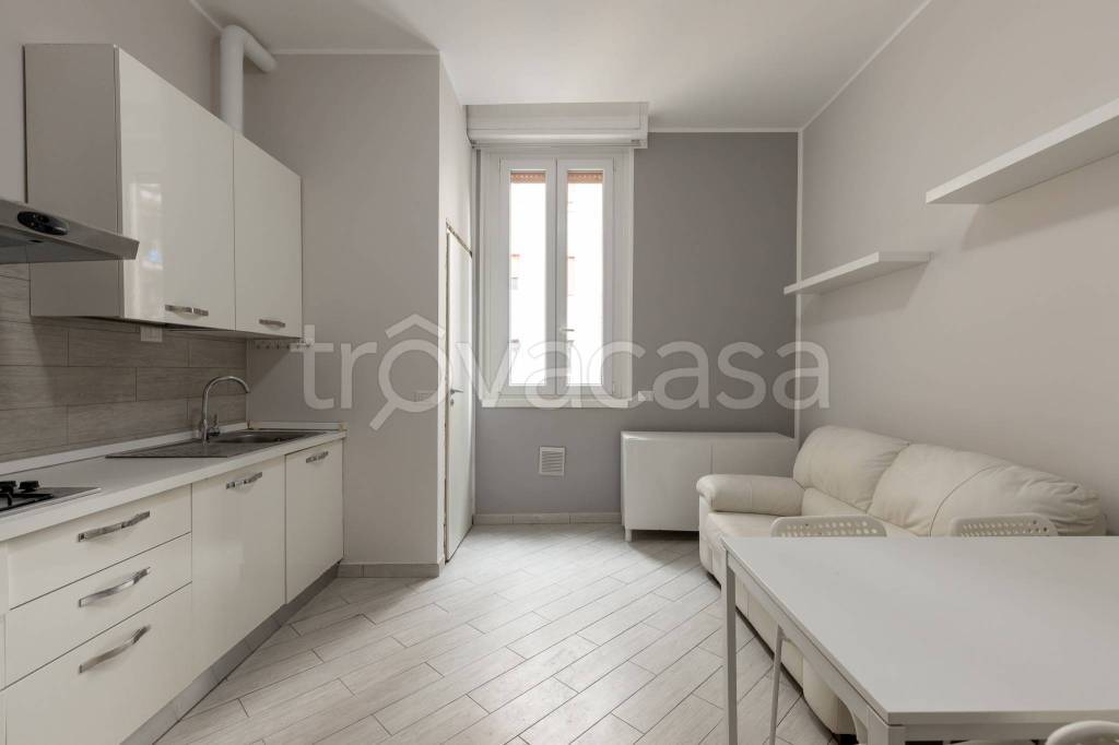 appartamento in affitto a Sesto San Giovanni in zona Rondinella