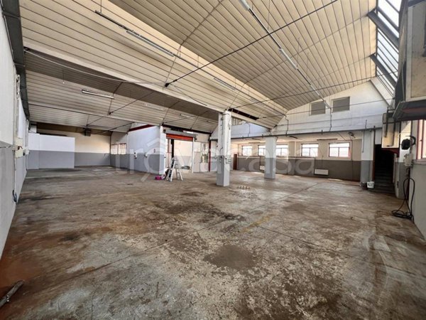 locale commerciale in affitto a Sesto San Giovanni in zona Rondinella