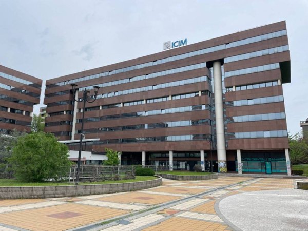 ufficio in affitto a Sesto San Giovanni in zona Le Corti