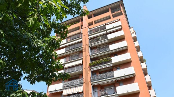 appartamento in affitto a Sesto San Giovanni in zona Rondò/Torretta