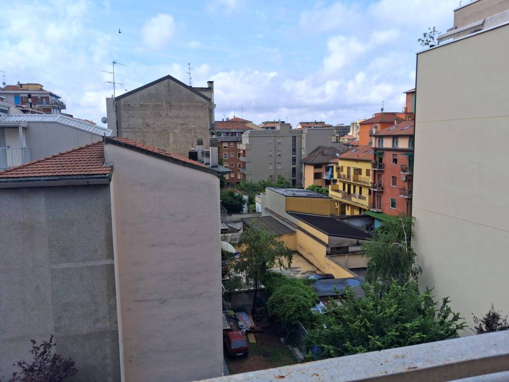 appartamento in affitto a Sesto San Giovanni in zona Rondò/Torretta