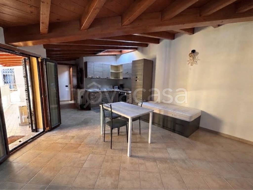 appartamento in affitto a Sesto San Giovanni in zona Rondò/Torretta
