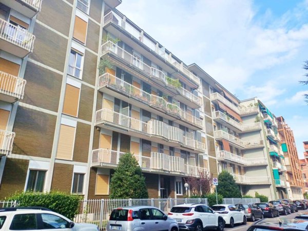 appartamento in affitto a Sesto San Giovanni in zona Rondò/Torretta