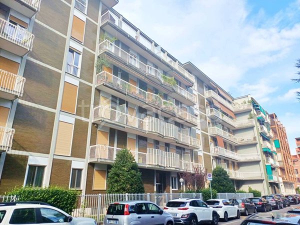 appartamento in affitto a Sesto San Giovanni in zona Rondò/Torretta