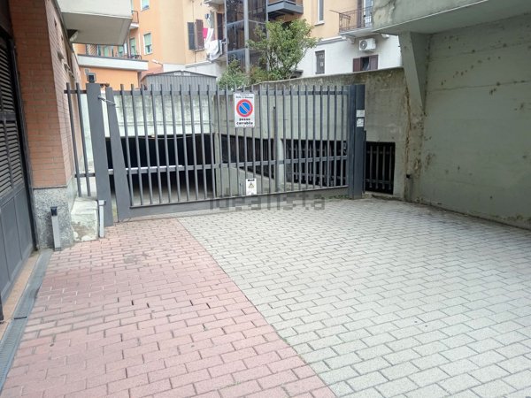 box auto in affitto a Sesto San Giovanni