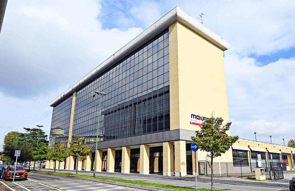 ufficio in affitto a Sesto San Giovanni in zona Parpagliona