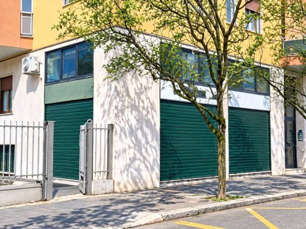 negozio in affitto a Sesto San Giovanni