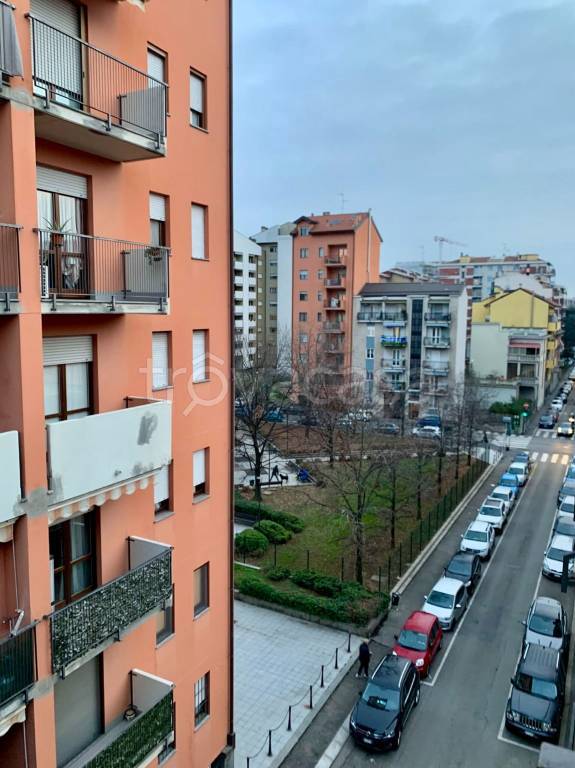 appartamento in affitto a Sesto San Giovanni in zona Rondò/Torretta