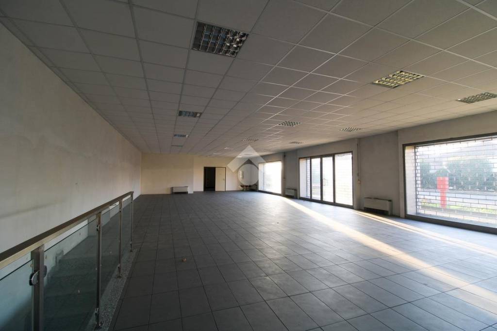 ufficio in affitto a Settala