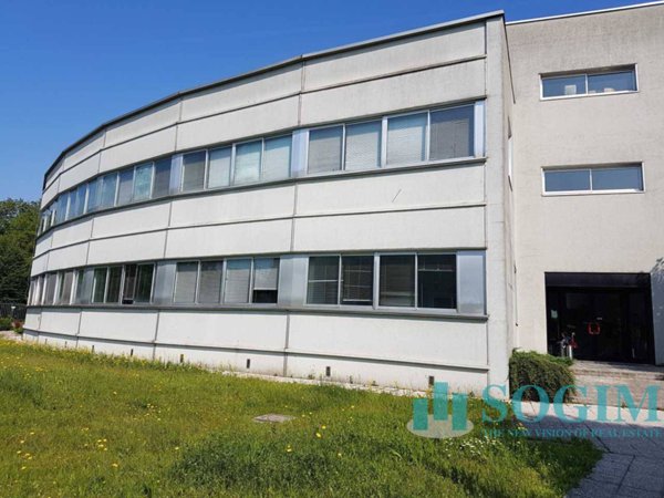 capannone in affitto a Settala