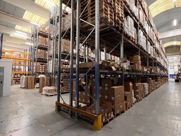 locale commerciale in affitto a Settala in zona Caleppio