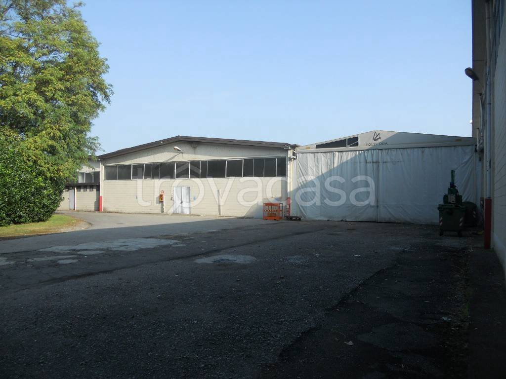 capannone in affitto a Settimo Milanese