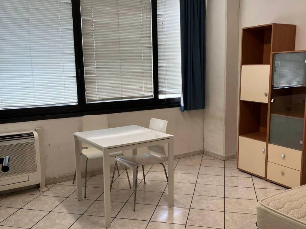 appartamento in affitto a Settimo Milanese in zona Villaggio Cavour
