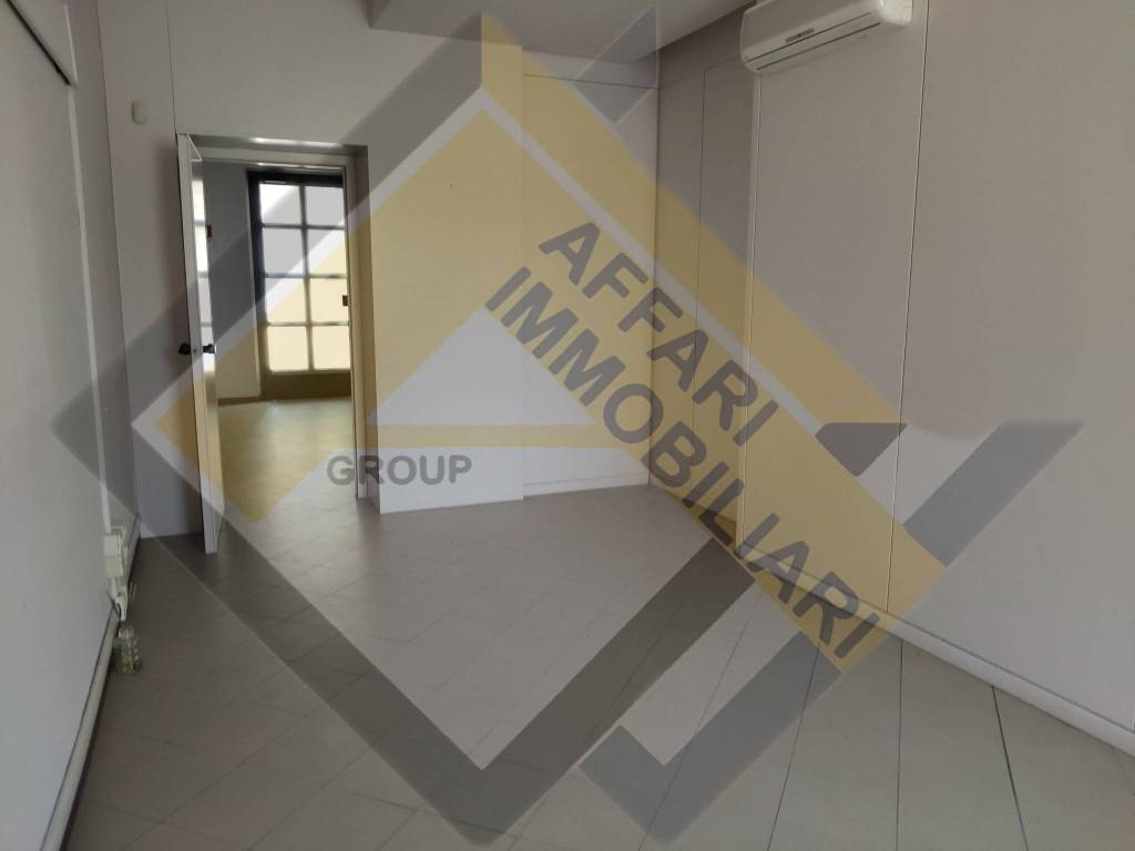 ufficio in affitto a Settimo Milanese
