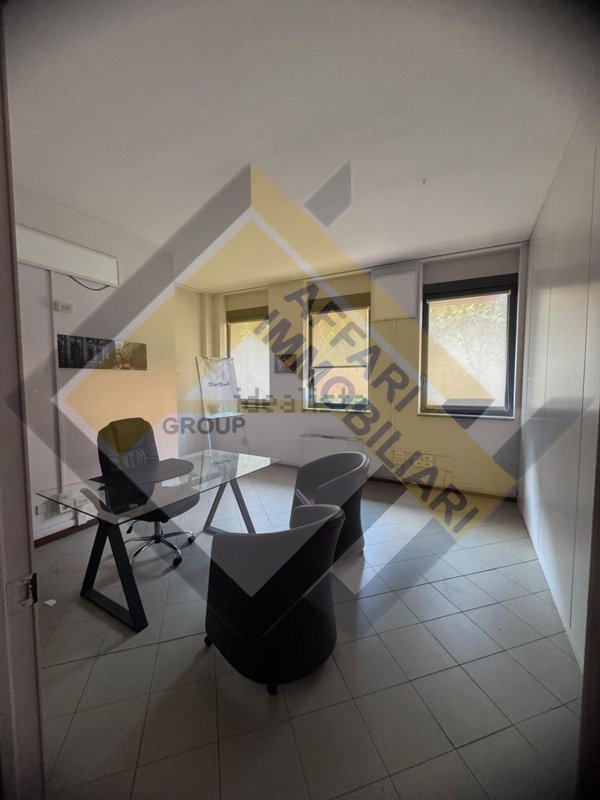 ufficio in affitto a Settimo Milanese
