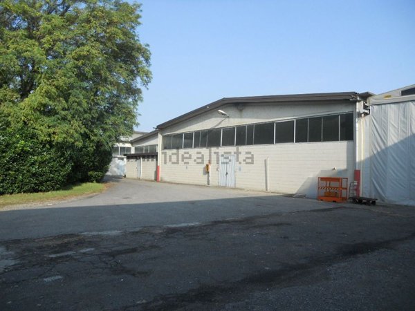 capannone in affitto a Settimo Milanese