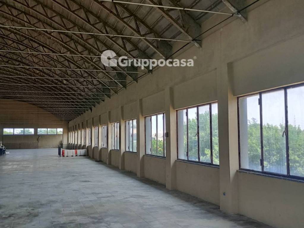 negozio in affitto a Settimo Milanese