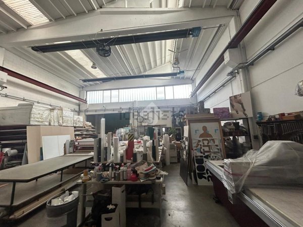 capannone in affitto a Settimo Milanese