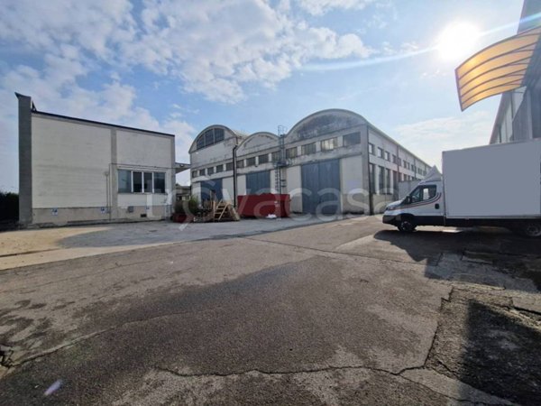 capannone in affitto a Settimo Milanese