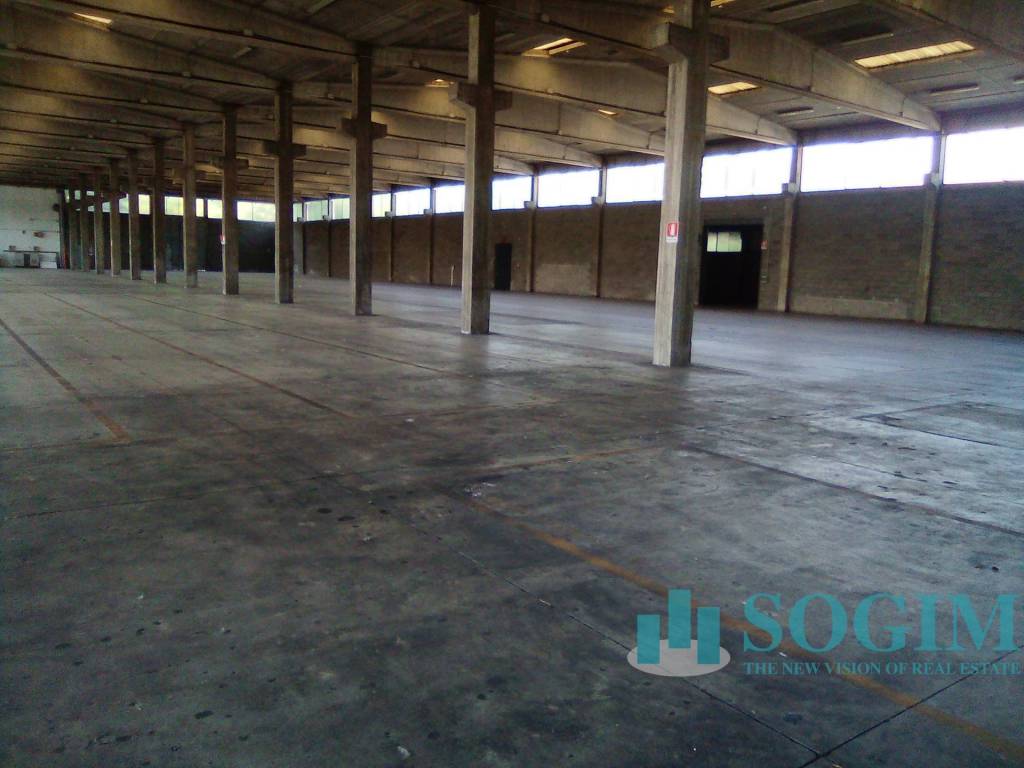 capannone in affitto a Settimo Milanese