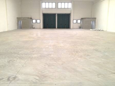 locale commerciale in affitto a Settimo Milanese