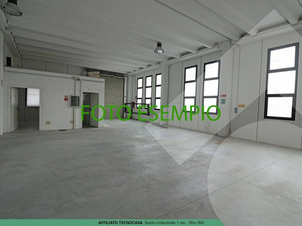 locale commerciale in affitto a Settimo Milanese