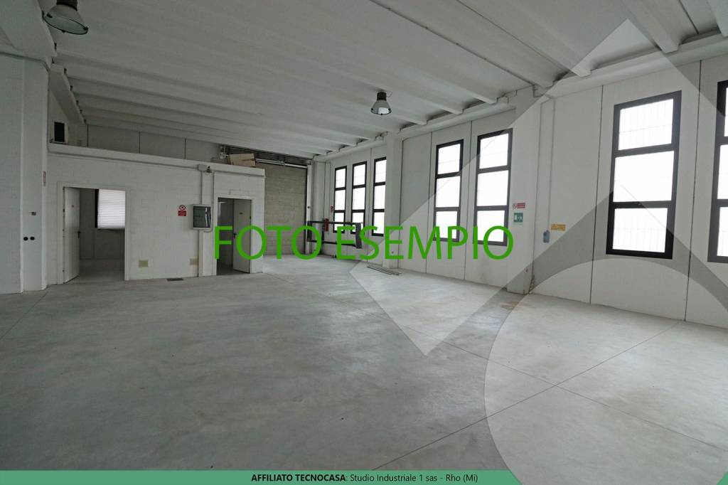 locale commerciale in affitto a Settimo Milanese