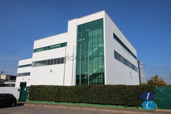 capannone in affitto a Settimo Milanese