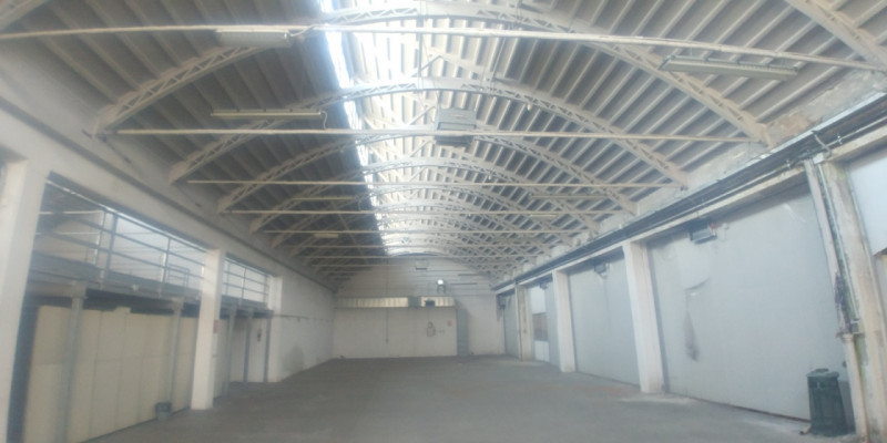 locale di sgombero in affitto a Settimo Milanese in zona Seguro