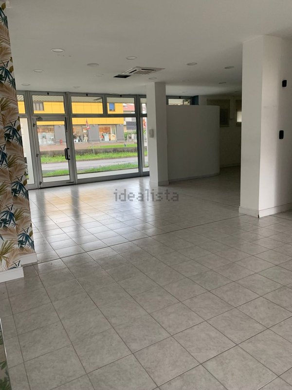 ufficio in affitto a Solaro