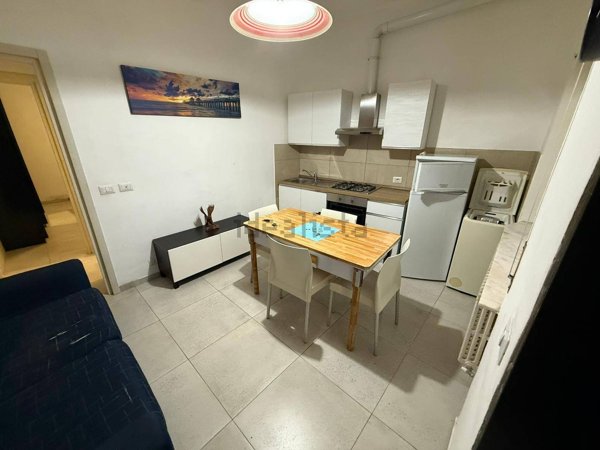 appartamento in affitto a Solaro in zona Villaggio Brollo