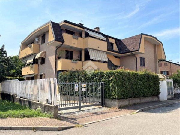 appartamento in affitto a Solaro