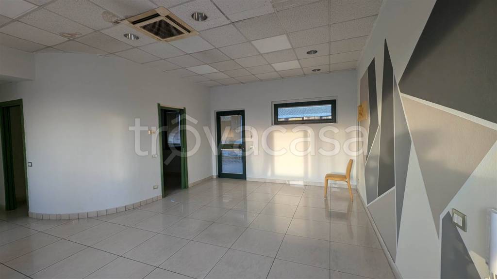 ufficio in affitto a Trezzano Rosa