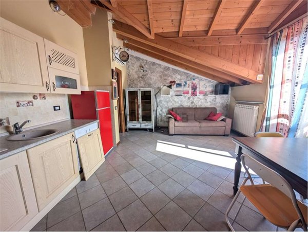 appartamento in affitto a Trezzano Rosa