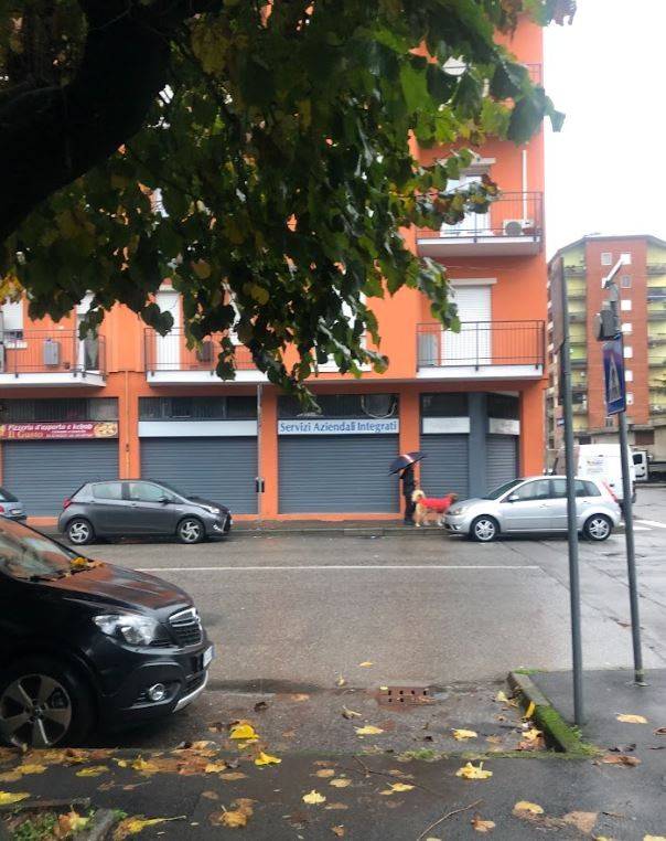 negozio in affitto a Trezzano sul Naviglio