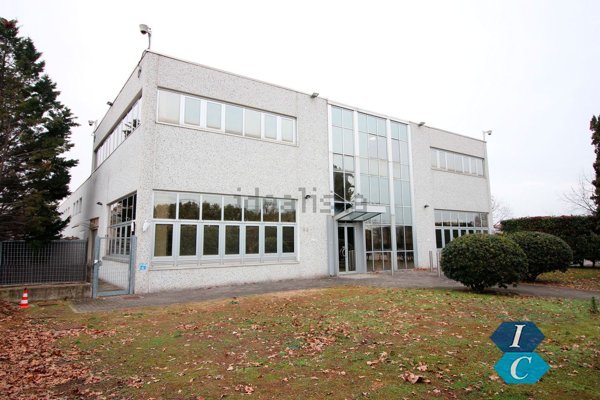 capannone in affitto a Trezzano sul Naviglio