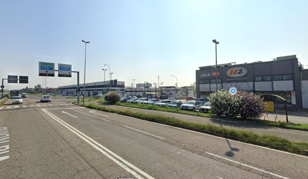 locale commerciale in affitto a Trezzano sul Naviglio