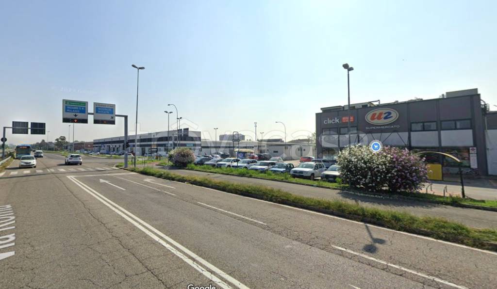 locale commerciale in affitto a Trezzano sul Naviglio