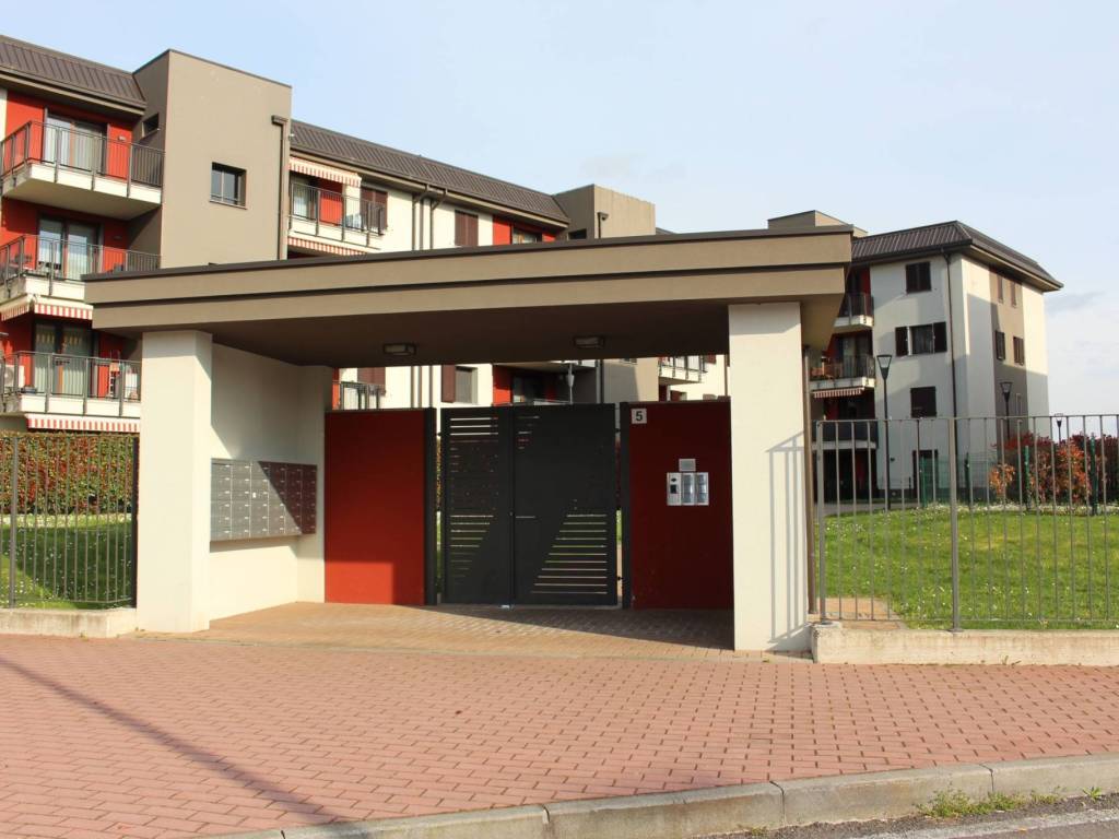 appartamento in affitto a Trezzano sul Naviglio