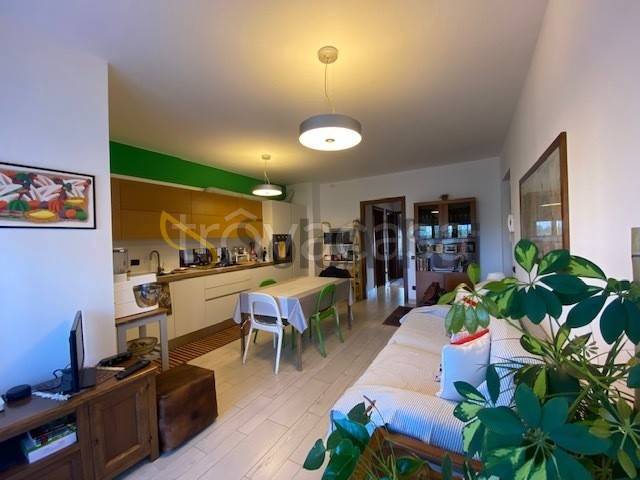 appartamento in affitto a Trezzano sul Naviglio