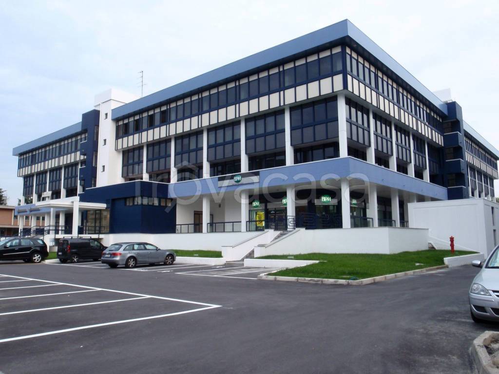 ufficio in affitto a Trezzano sul Naviglio