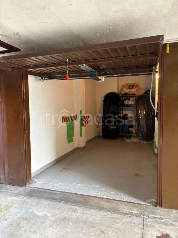 locale commerciale in affitto a Trezzano sul Naviglio