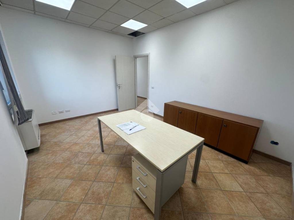 ufficio in affitto a Trezzano sul Naviglio