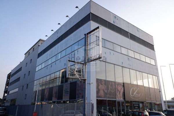 intera palazzina in affitto a Trezzano sul Naviglio