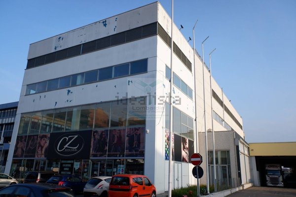 intera palazzina in affitto a Trezzano sul Naviglio