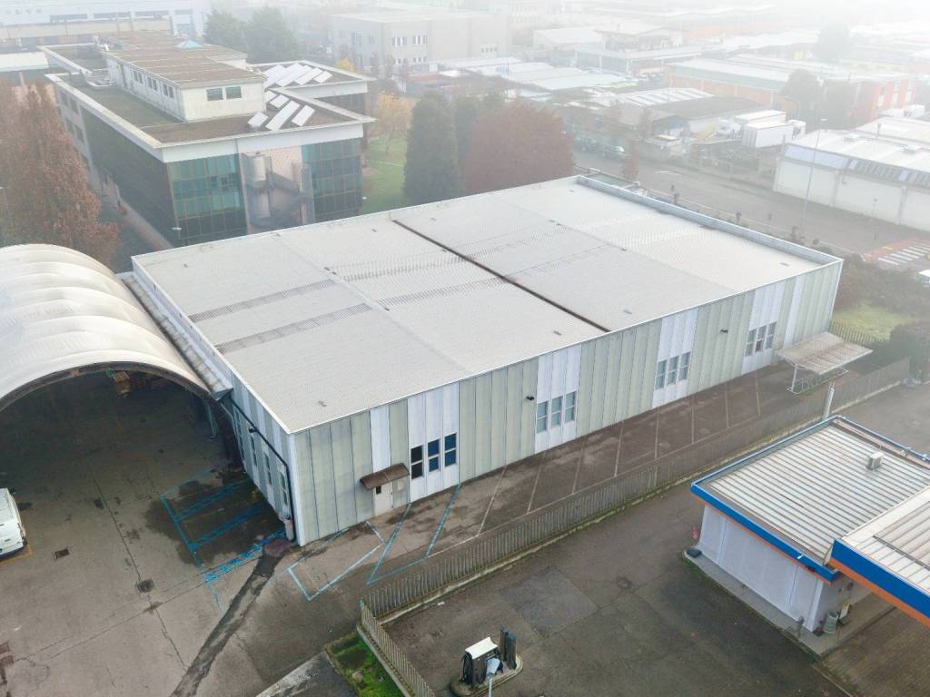 locale commerciale in affitto a Trezzano sul Naviglio