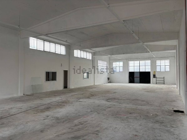 capannone in affitto a Trezzano sul Naviglio