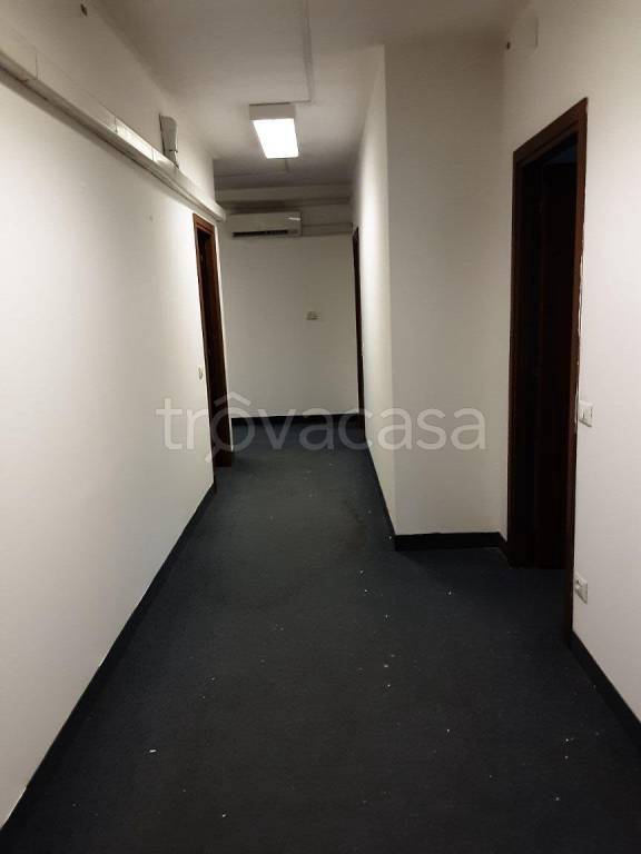 ufficio in affitto a Trezzano sul Naviglio